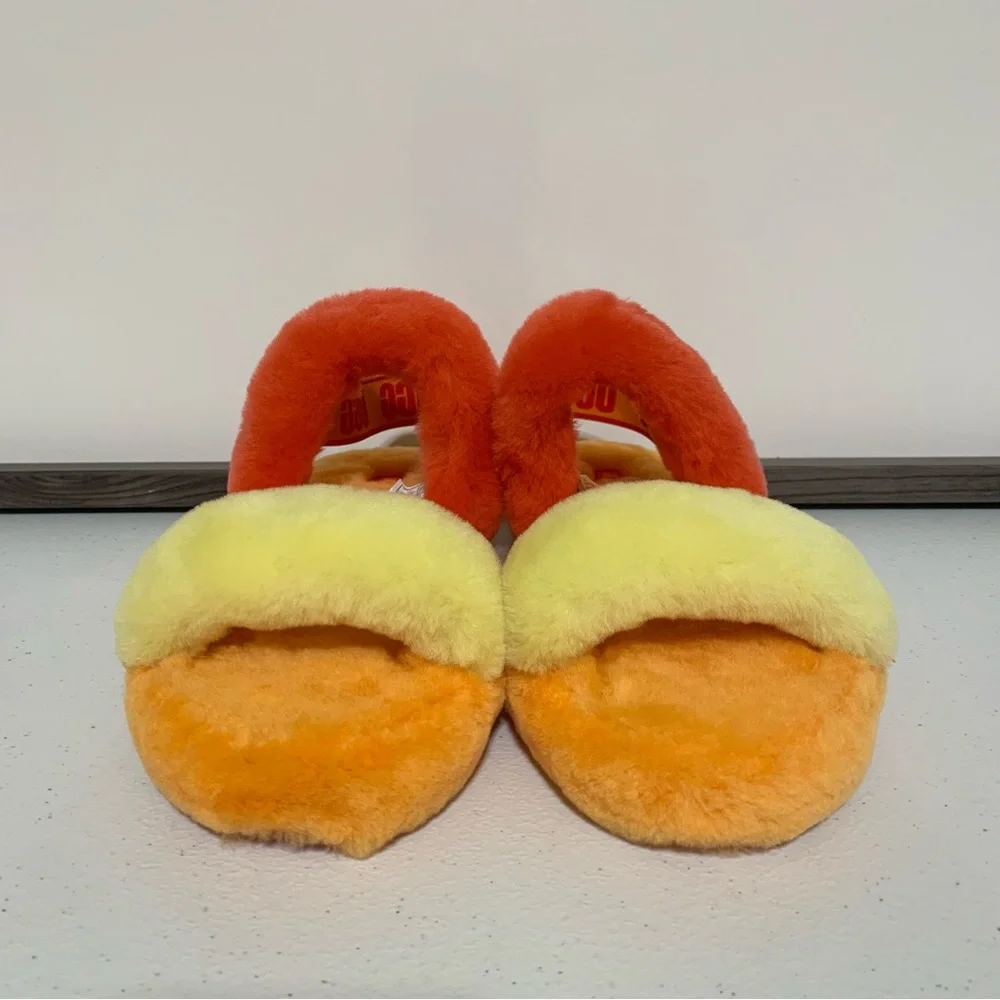 UGG Oh Yeah ‘Orange Red Yellow’ Slippers-Size 5 NWOT